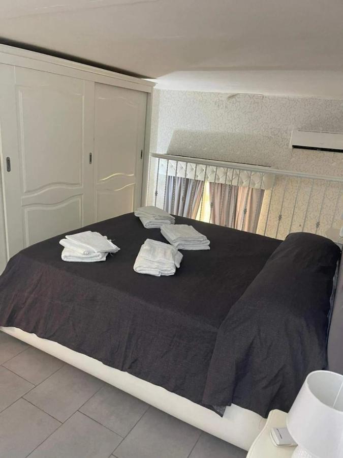 Casa Vacanza Melissa 那不勒斯 外观 照片
